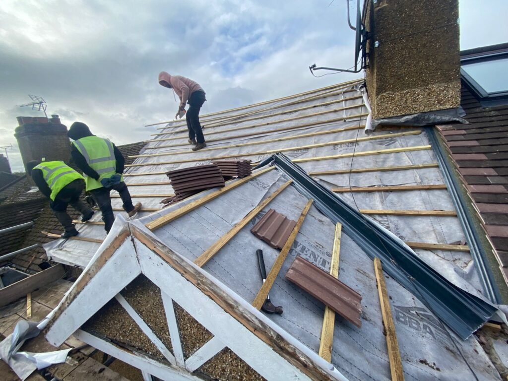 Replacement roof installation by Devonshire roofing specialists Replacement roof installation by Devonshire roofing specialists