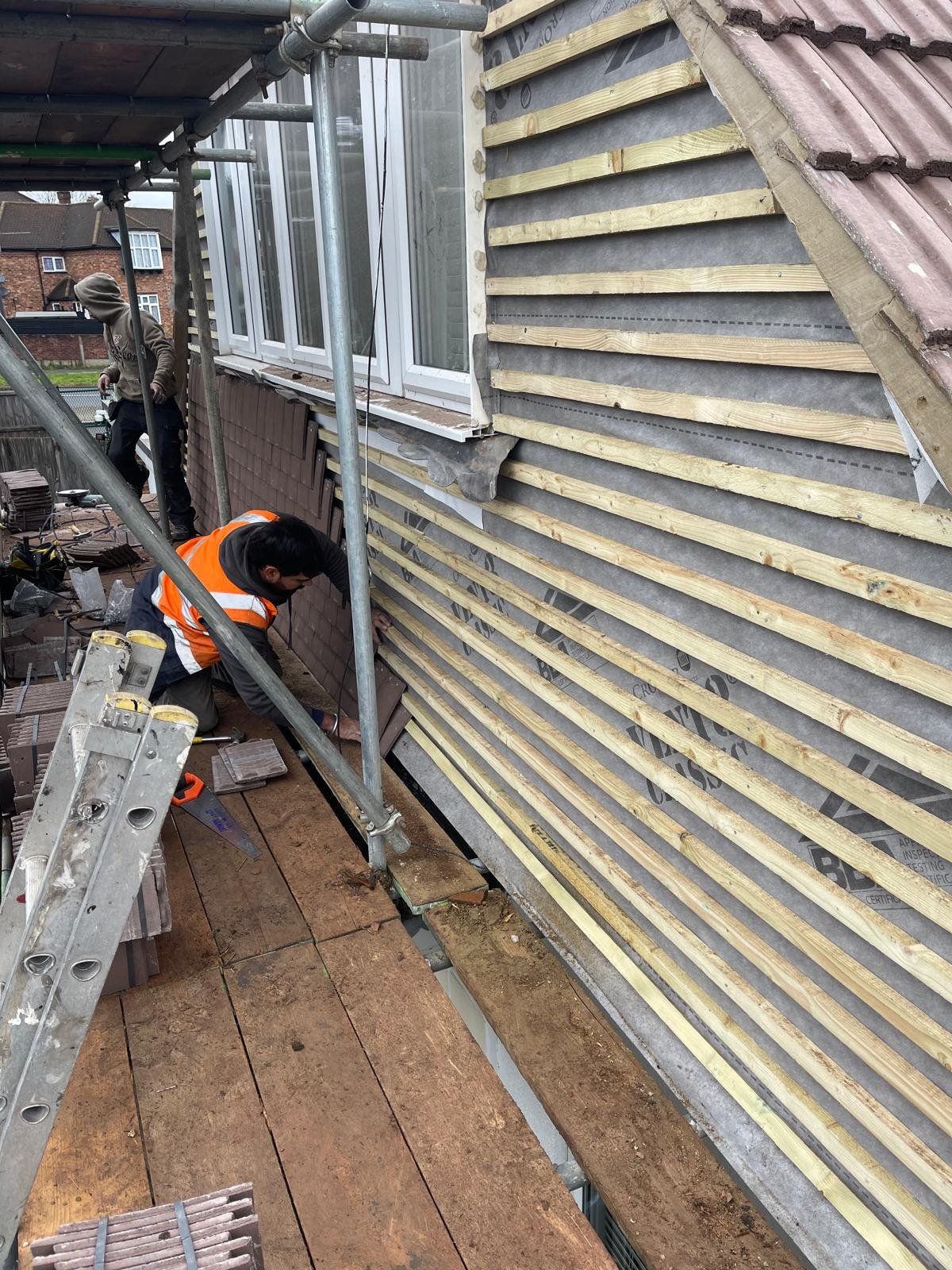 Local Devonshire roofing company completing exterior maintenance Local Devonshire roofing company completing exterior maintenance