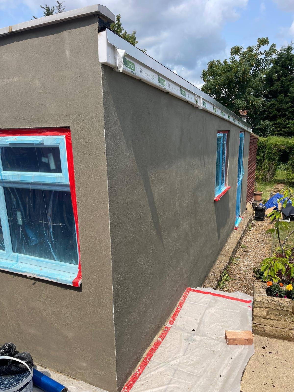 who-we-are Trusted roofing company in Devonshire team at work